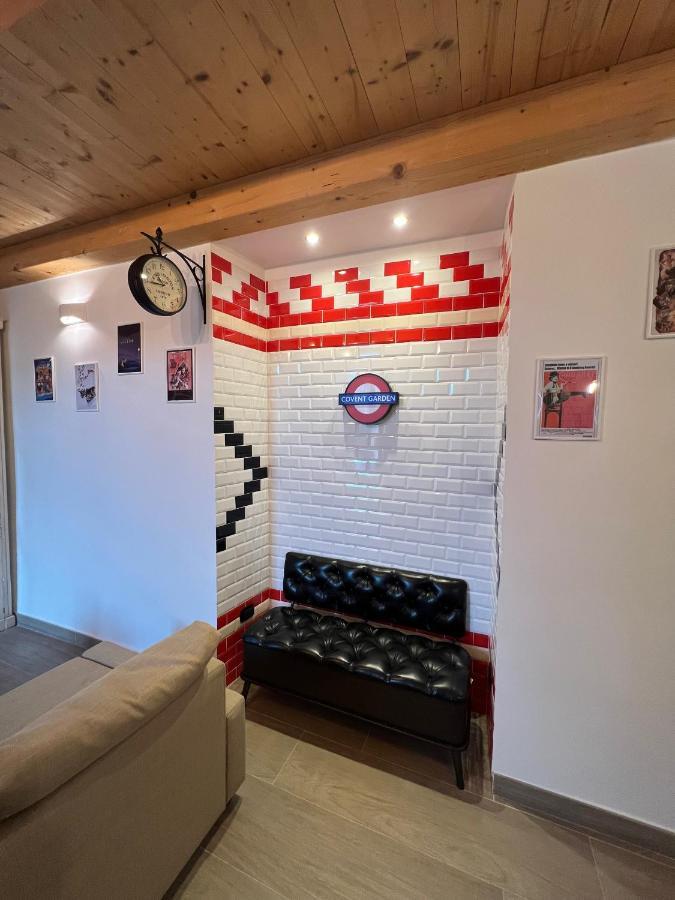 Апартаменты La Casa Di Marty Неаполь Экстерьер фото